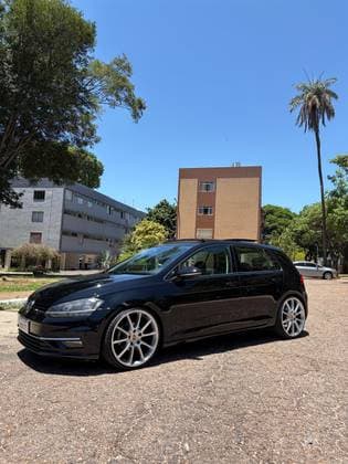 Carro 1.0 200 TSI TOTAL FLEX COMFORTLINE TIPTRONIC