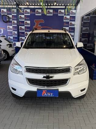 Carro 2.4 ADVANTAGE 4X2 CD 8V FLEX 4P MANUAL