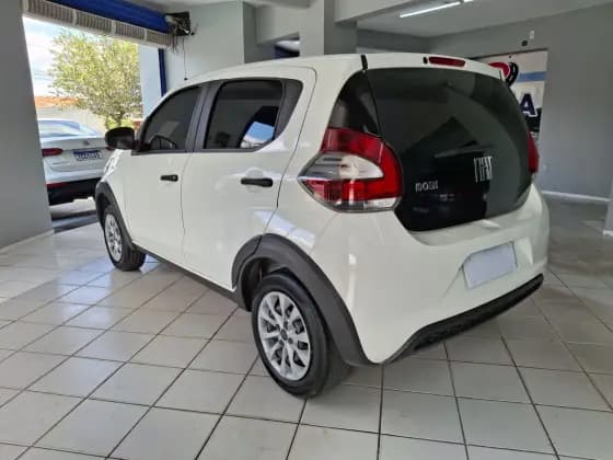 Carro 1.0 EVO FLEX LIKE. MANUAL