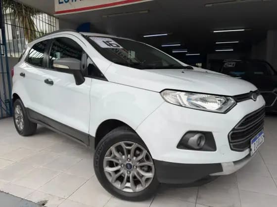 Carro 1.6 FREESTYLE 16V FLEX 4P POWERSHIFT