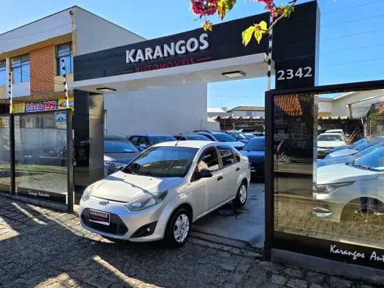 Carro 1.6 ROCAM SEDAN 8V FLEX 4P MANUAL