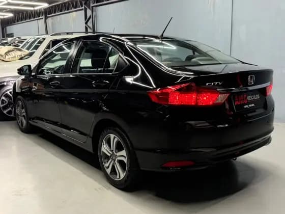 Carro 1.5 LX 16V FLEX 4P AUTOMÁTICO