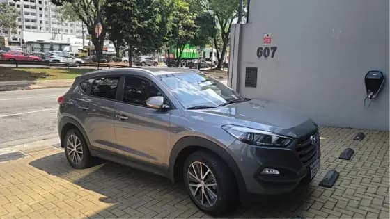 Carro 1.6 16V T-GDI GASOLINA GL ECOSHIFT