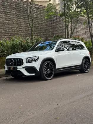 Carro 2.0 CGI GASOLINA 4MATIC SPEEDSHIFT