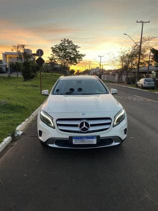 Carro 1.6 CGI ADVANCE 16V TURBO FLEX 4P AUTOMÁTICO