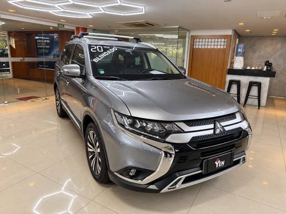 Carro 3.0 MIVEC V6 GASOLINA HPE-S AWD AUTOMÁTICO
