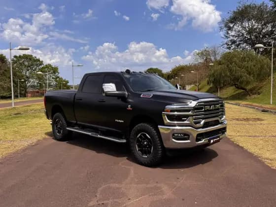 Carro 6.7 I6 TURBO DIESEL LARAMIE CD 4X4 AUTOMÁTICO
