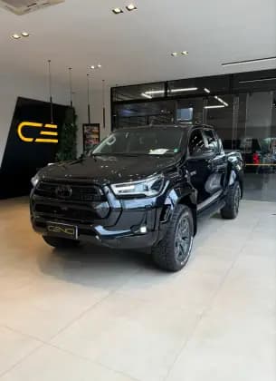 Carro 2.8 D-4D TURBO DIESEL CD SRX PLUS 4X4 AUTOMÁTICO