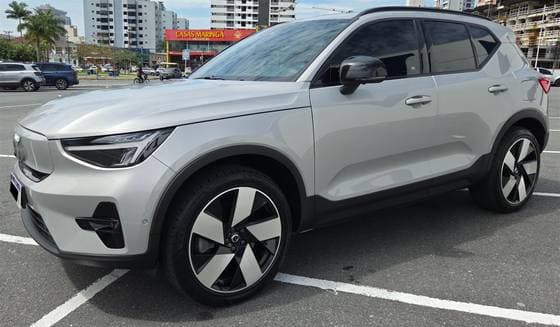 Carro P8 RECHARGE TWIN ELECTRIC ULTIMATE AWD