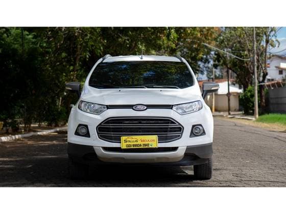 Carro 1.6 FREESTYLE 16V FLEX 4P POWERSHIFT