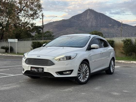 Carro 2.0 TITANIUM PLUS 16V FLEX 4P POWERSHIFT