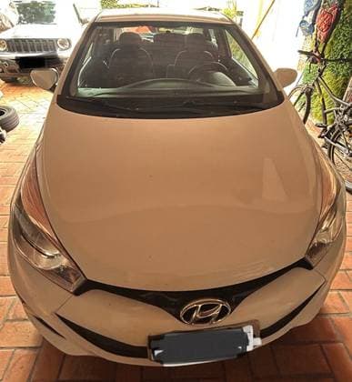 Carro 1.6 PREMIUM 16V FLEX 4P AUTOMÁTICO