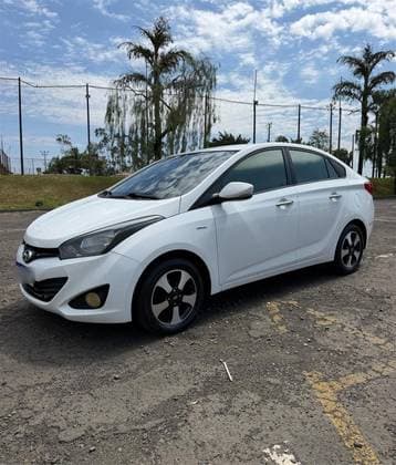 Carro 1.6 PREMIUM 16V FLEX 4P AUTOMÁTICO