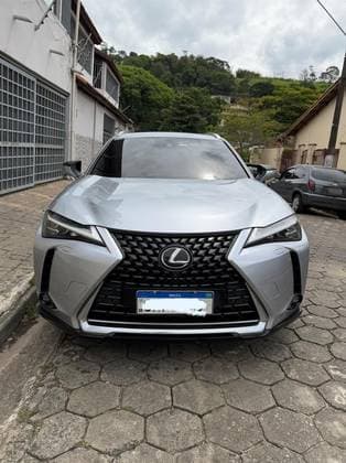 Carro 2.0 VVT-I HYBRID LUXURY CVT