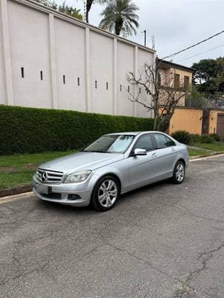 Carro 1.8 AVANTGARDE KOMPRESSOR GASOLINA 4P AUTOMÁTICO