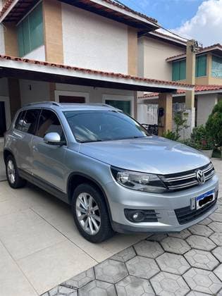 Carro 2.0 TSI 16V TURBO GASOLINA 4P TIPTRONIC