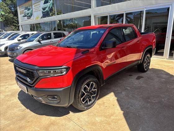 Carro 2.0 TURBO DIESEL REBEL 4X4 AUTOMÁTICO