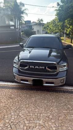Carro 5.7 V8 GASOLINA LIMITED CD 4X4 AUTOMÁTICO