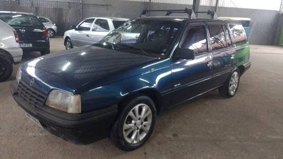 Carro 2.0 EFI GL 8V GASOLINA 4P MANUAL