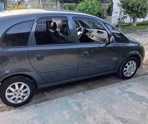Carro 1.8 MPFI MAXX 8V FLEX 4P MANUAL