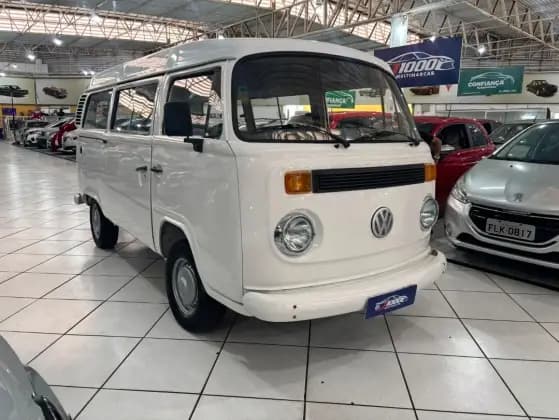 Carro 1.6 MI STD LOTAÇÃO 8V GASOLINA 3P MANUAL