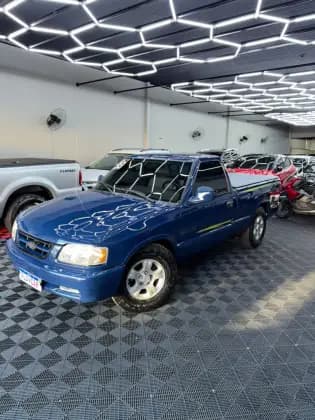 Carro 4.3 SFI CHAMP 4X2 CS V6 12V GASOLINA 2P MANUAL