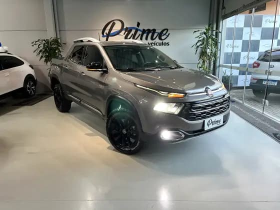 Carro 2.0 16V TURBO DIESEL VOLCANO 4WD AT9