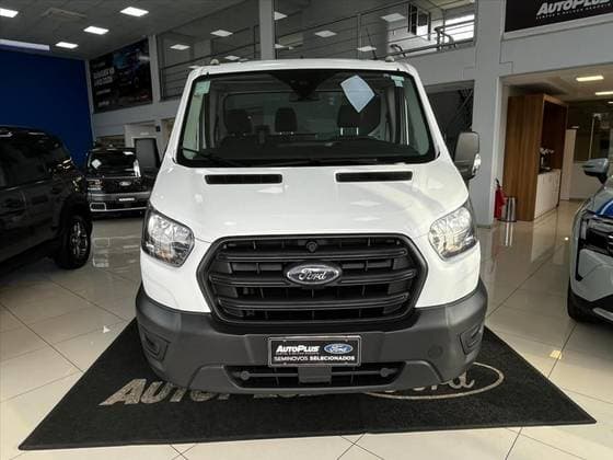 Carro 2.0 ECOBLUE DIESEL CHASSIS L4H1 350E MANUAL
