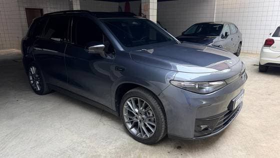 Carro 28,4 KW REEV