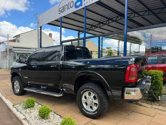 Carro 6.7 I6 TURBO DIESEL LARAMIE CD 4X4 AUTOMÁTICO