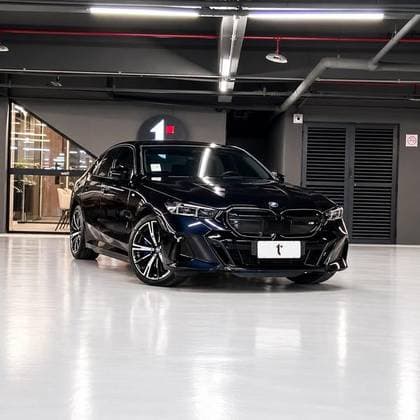 Carro ELÉTRICO XDRIVE60 M SPORT