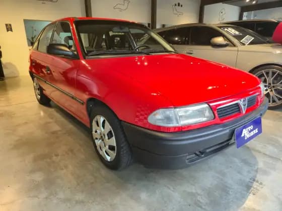 Carro 2.0 MPFI GLS 8V GASOLINA 4P MANUAL