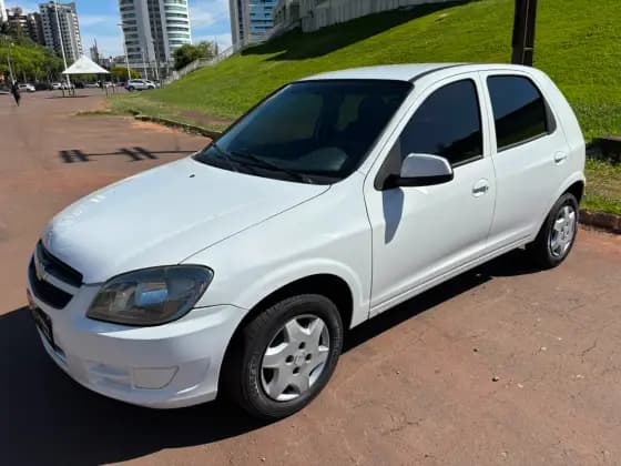 Carro 1.0 MPFI LT 8V FLEX 4P MANUAL