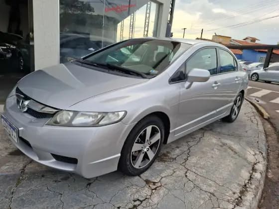 Carro 1.8 LXS 16V FLEX 4P MANUAL