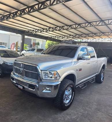 Carro 6.7 LARAMIE 4X4 CD I6 TURBO DIESEL 4P AUTOMÁTICO