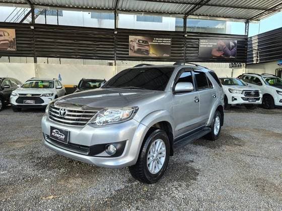Carro 2.7 SR 4X2 16V FLEX 4P AUTOMÁTICO