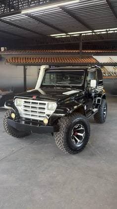Carro 2.8 TETO RÍGIDO 12V TURBO INTERCOOLER DIESEL 2P MANUAL