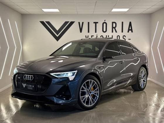 Carro ELÉTRICO SPORTBACK S QUATTRO