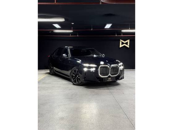 Carro ELÉTRICO XDRIVE60 M SPORT