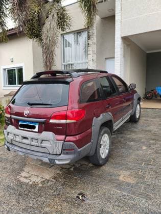 Carro 1.8 MPI ADVENTURE WEEKEND 8V FLEX 4P AUTOMATIZADO