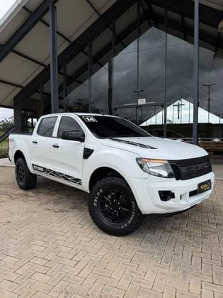 Carro 2.2 XL 4X4 CD 16V DIESEL 4P MANUAL