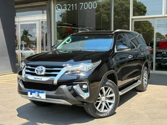 Carro 2.8 SRX 4X4 7 LUGARES 16V TURBO INTERCOOLER DIESEL 4P AUTOMÁTICO