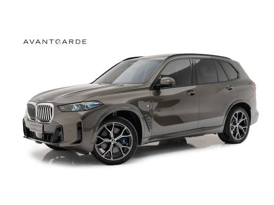 Carro 3.0 I6 TURBO HÍBRIDO XDRIVE50E M SPORT AUTOMÁTICO