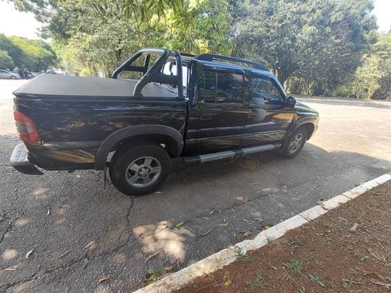 Carro 2.4 MPFI RODEIO 4X2 CD 8V FLEX 4P MANUAL