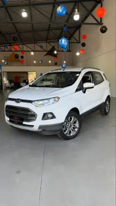 Carro 1.6 FREESTYLE 16V FLEX 4P MANUAL