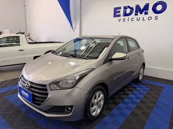 Carro 1.6 COMFORT PLUS 16V FLEX 4P AUTOMÁTICO