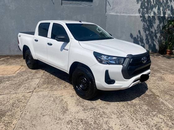 Carro 2.8 D-4D TURBO DIESEL CD POWER PACK 4X4 AUTOMÁTICO