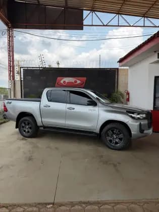 Carro 2.8 D-4D TURBO DIESEL CD SR 4X4 AUTOMÁTICO