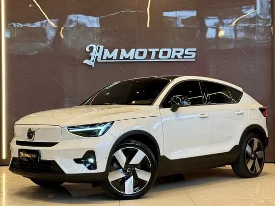 Carro P8 RECHARGE TWIN ELECTRIC ULTIMATE AWD