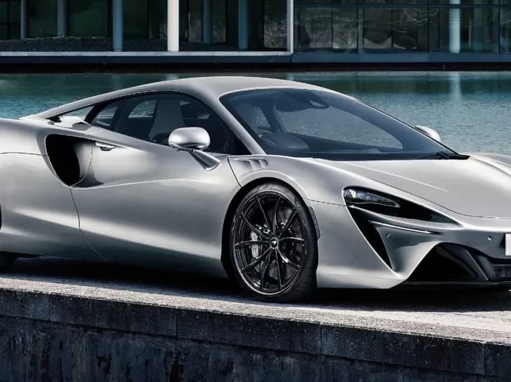 McLaren especial homenageia a Rainha Elizabeth II